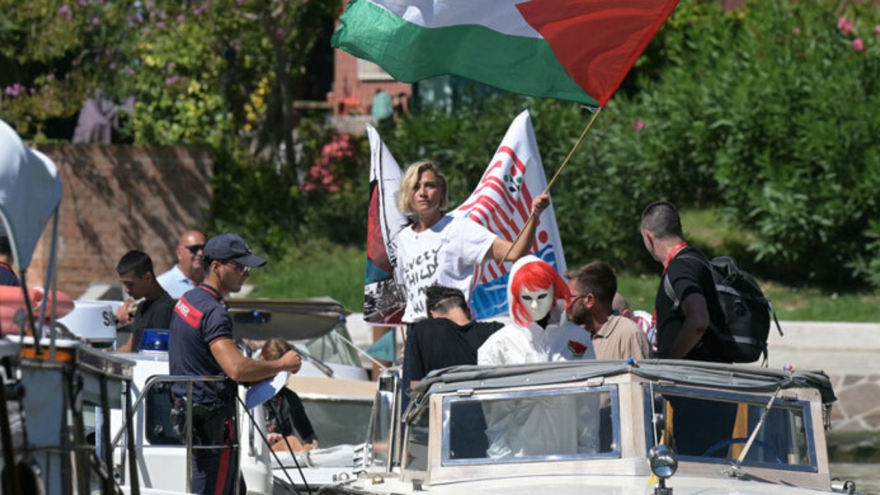 গাজায় সহায়তা পৌঁছাতে তিউনিসিয়ার পথে সুমুদ ফ্লোটিলা